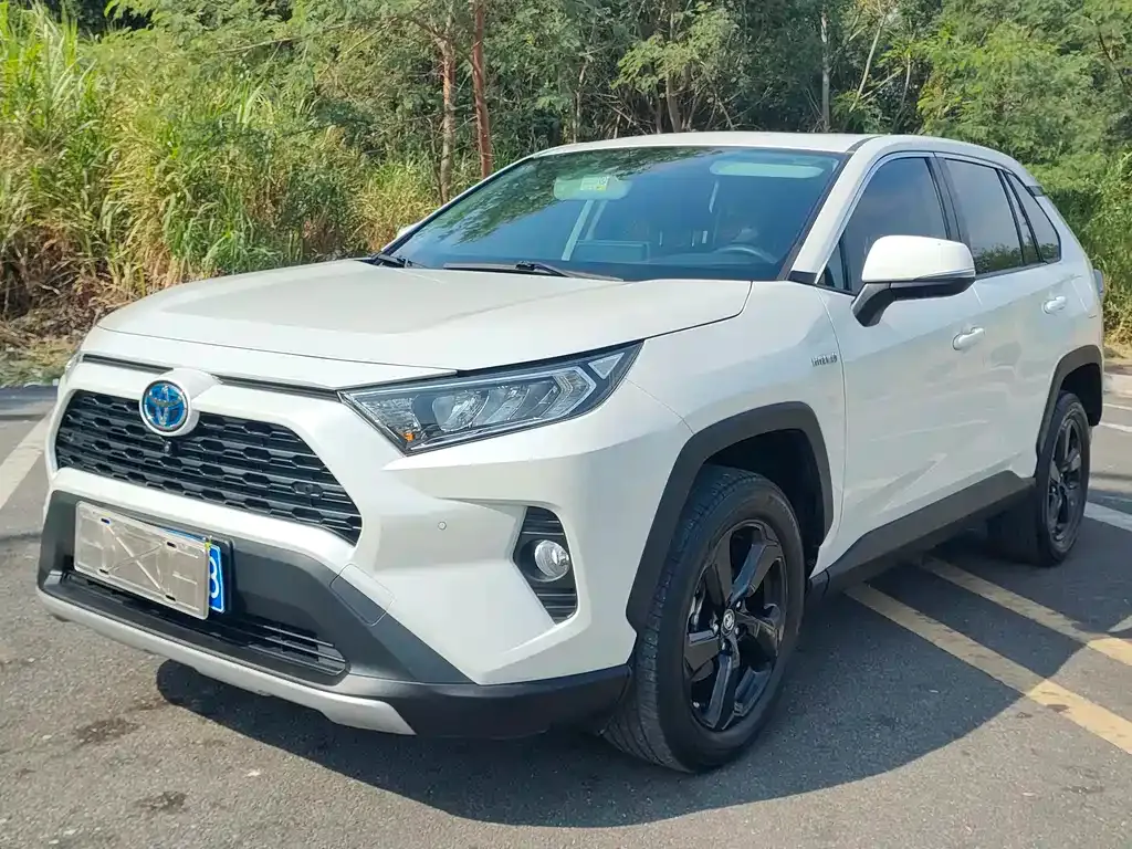 Toyota RAV4 2022 из CN, фото 1