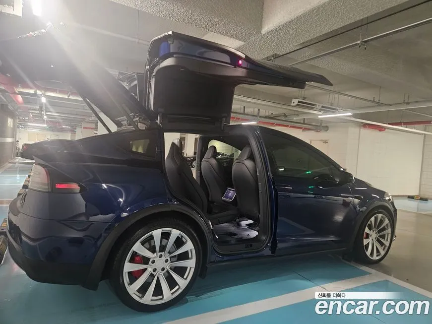 Tesla Model X 2023 из KR, фото 7