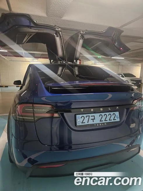 Tesla Model X 2023 из KR, фото 9