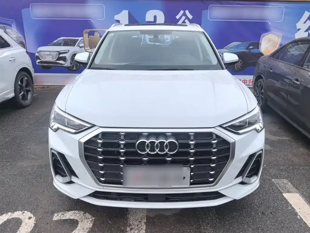 Audi Q3 2023 из CN, фото 5