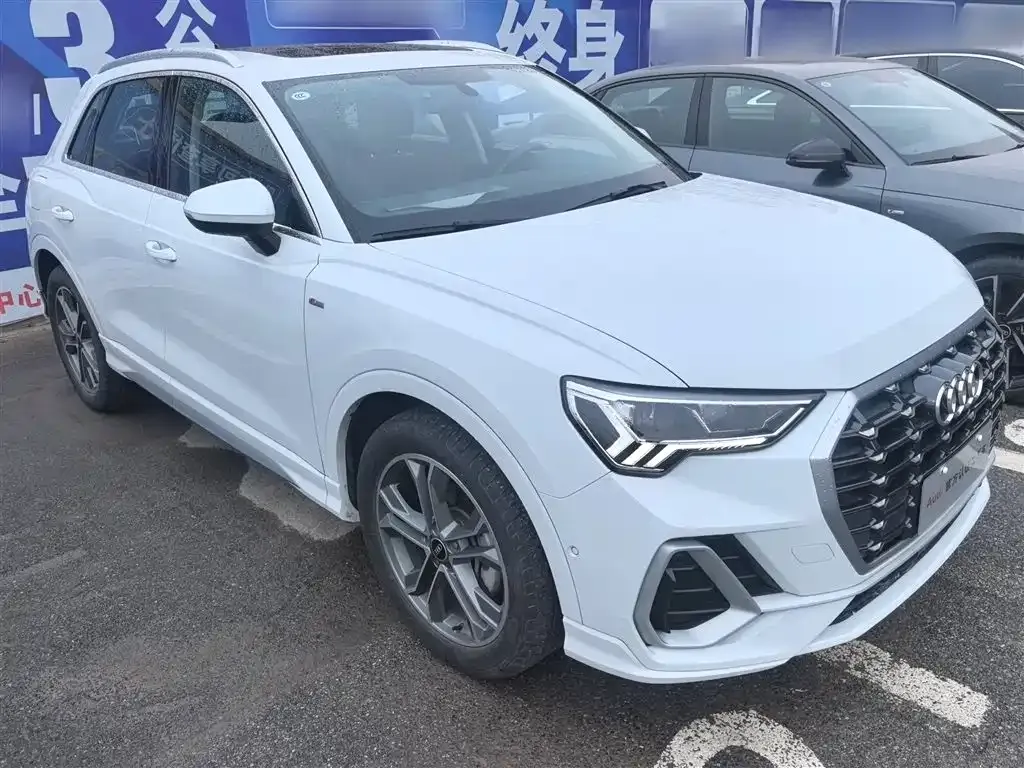 Audi Q3 2023 из CN, фото 9