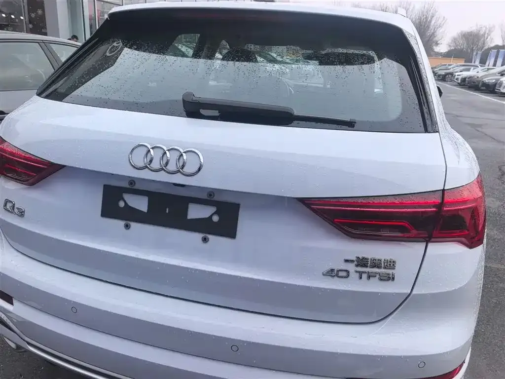 Audi Q3 2023 из CN, фото 8