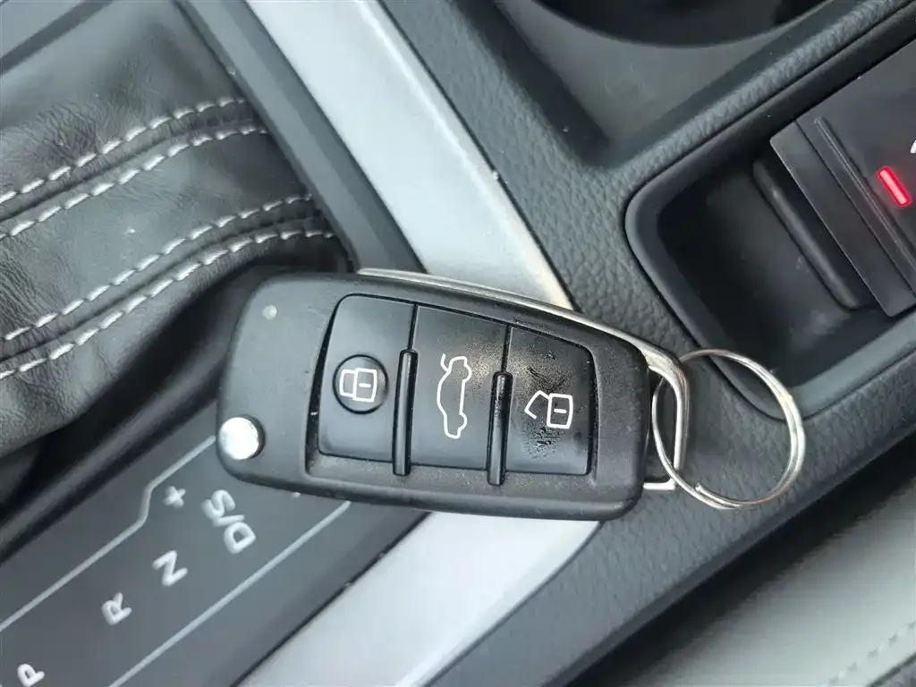 Audi Q3 2023 из CN, фото 2