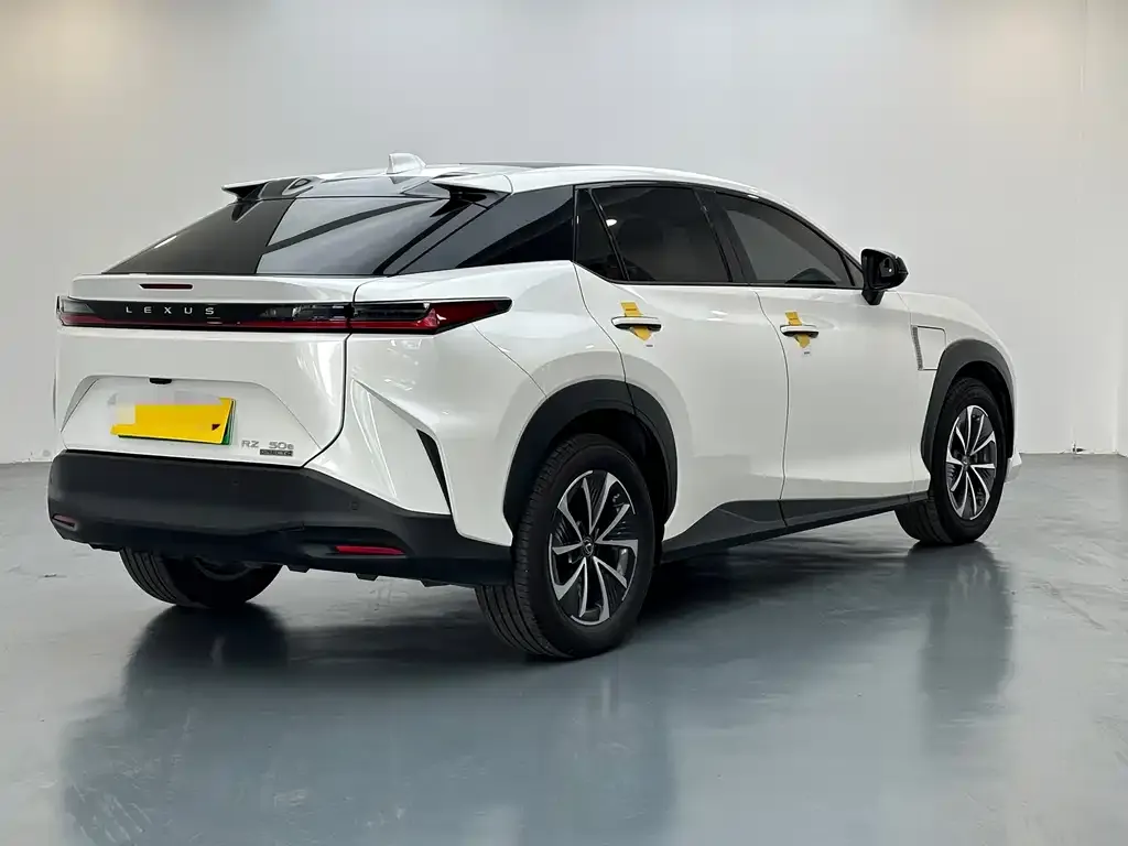 Lexus RZ 2023 из CN, фото 2