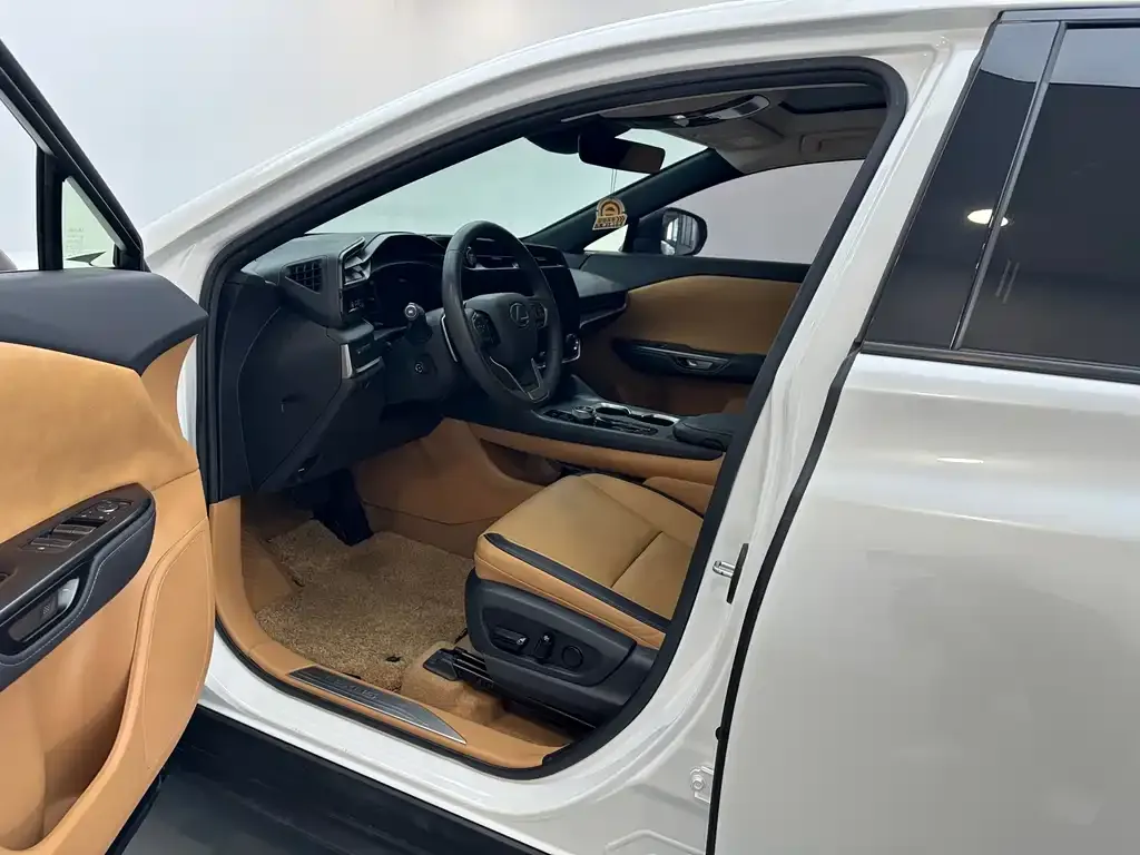 Lexus RZ 2023 из CN, фото 9