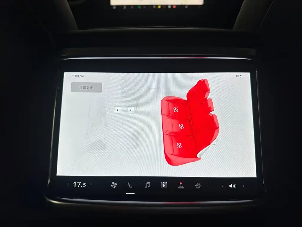 Tesla Model S — фото 10