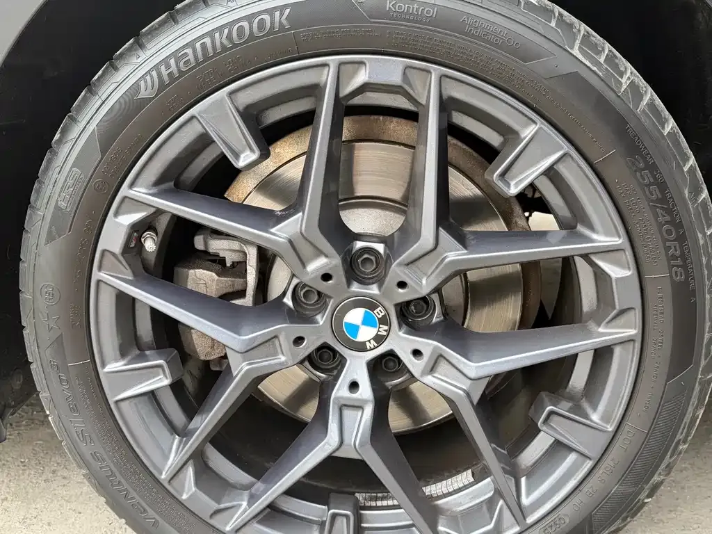 BMW 3 Series 2025 из CN, фото 2