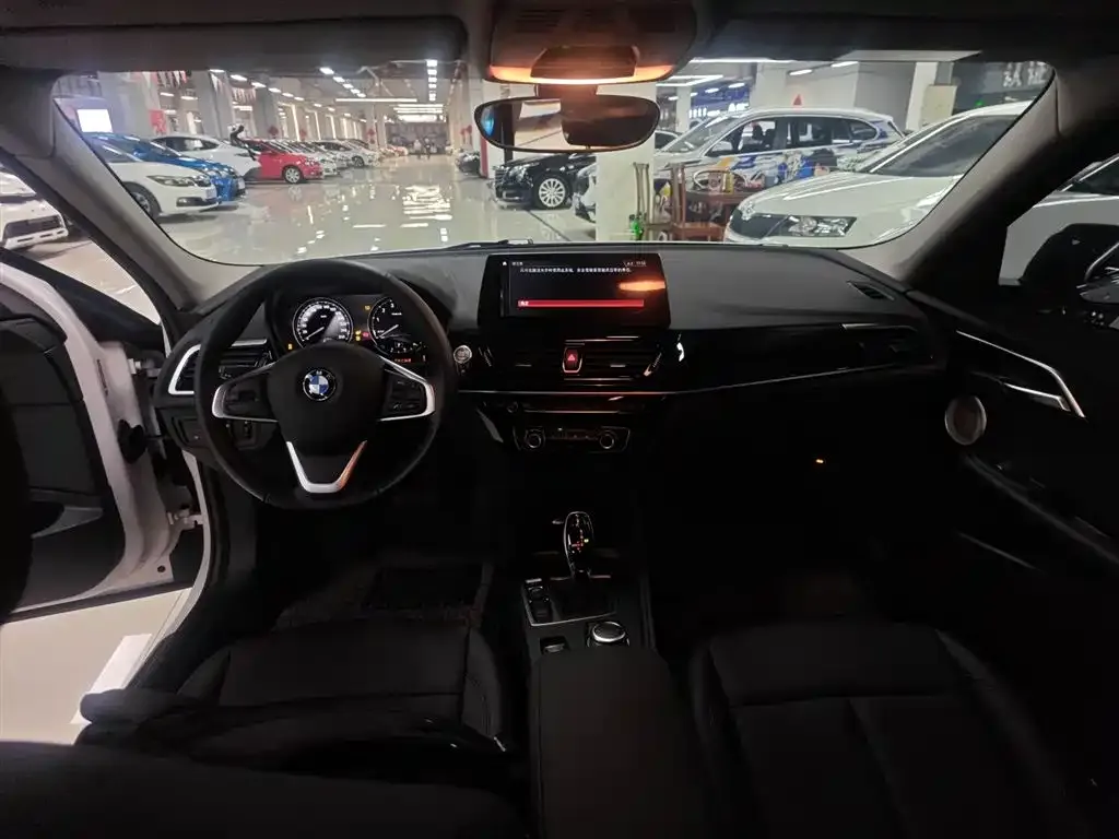 BMW 1 Series 2022 из CN, фото 8