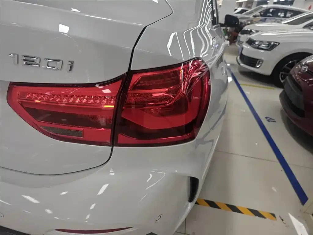 BMW 1 Series 2022 из CN, фото 3