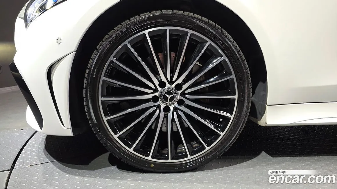 Mercedes-Benz CLS-Class 2023 из KR, фото 9