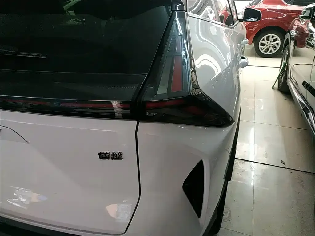 Geely Boyue 2023 из CN, фото 8