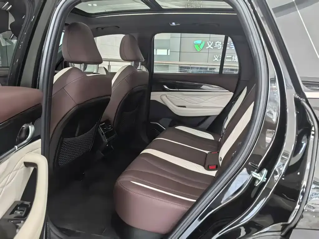 Geely Xingyue L 2024 из CN, фото 10