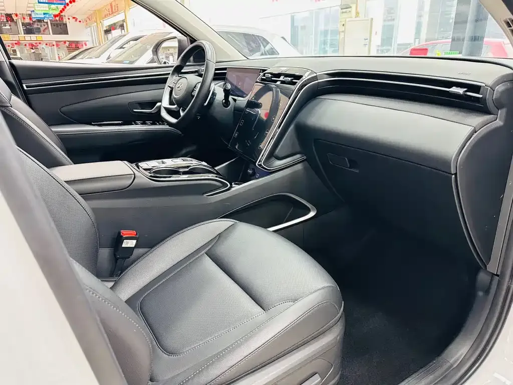 Hyundai Tucson 2023 из CN, фото 8