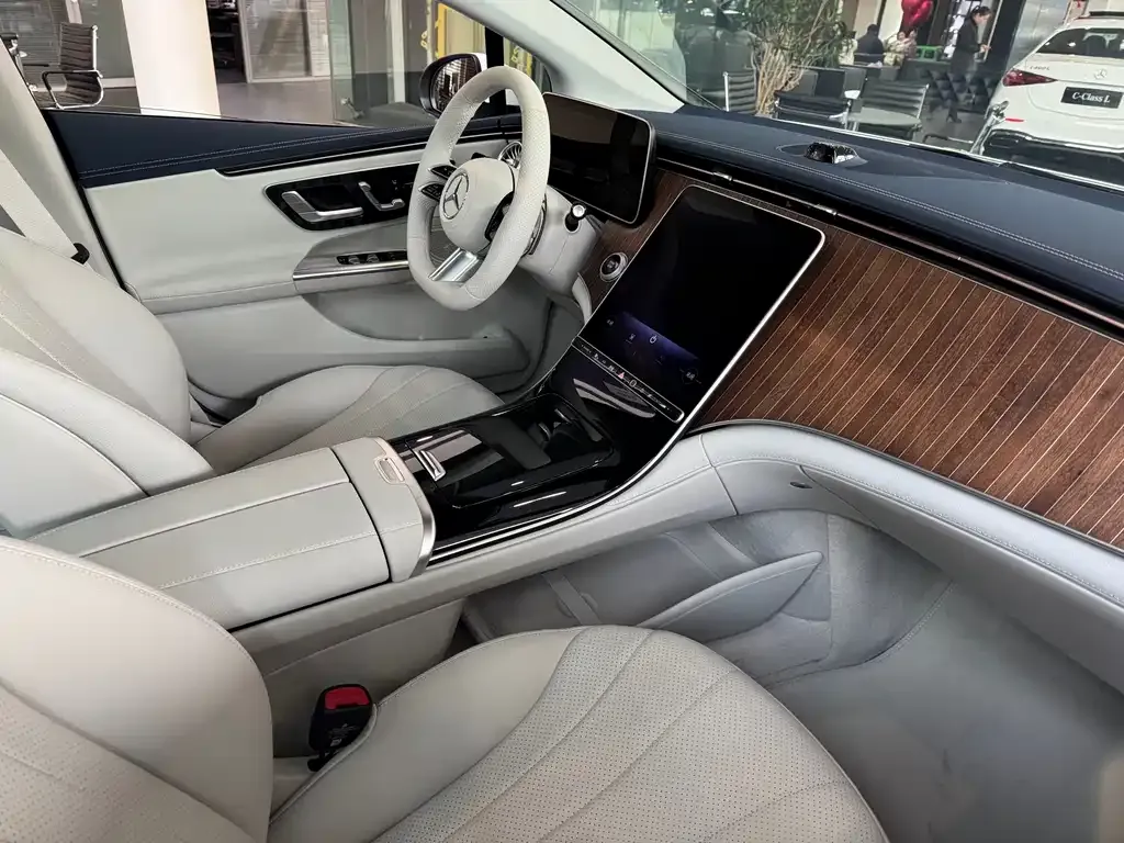 Mercedes-Benz EQE 2025 из CN, фото 4