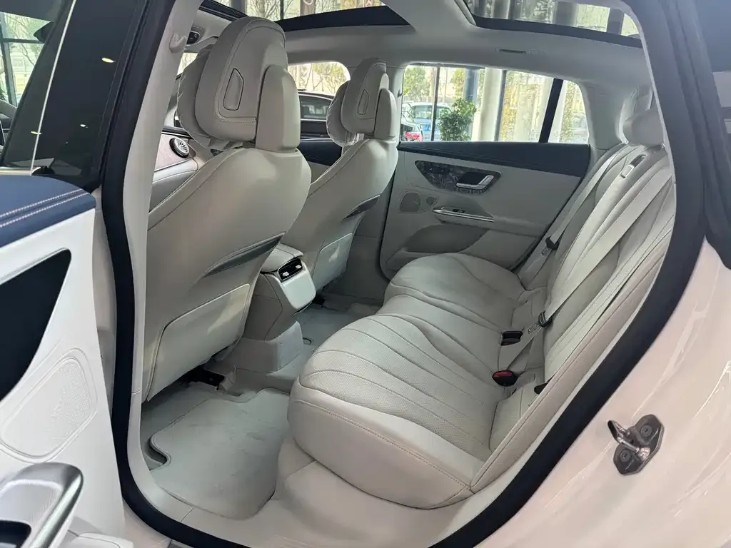 Mercedes-Benz EQE 2025 из CN, фото 3