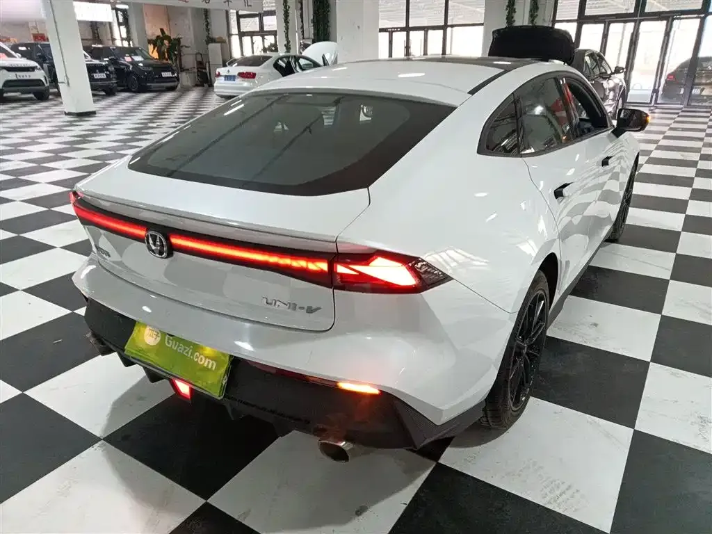 Changan UNI-V 2022 из CN, фото 8