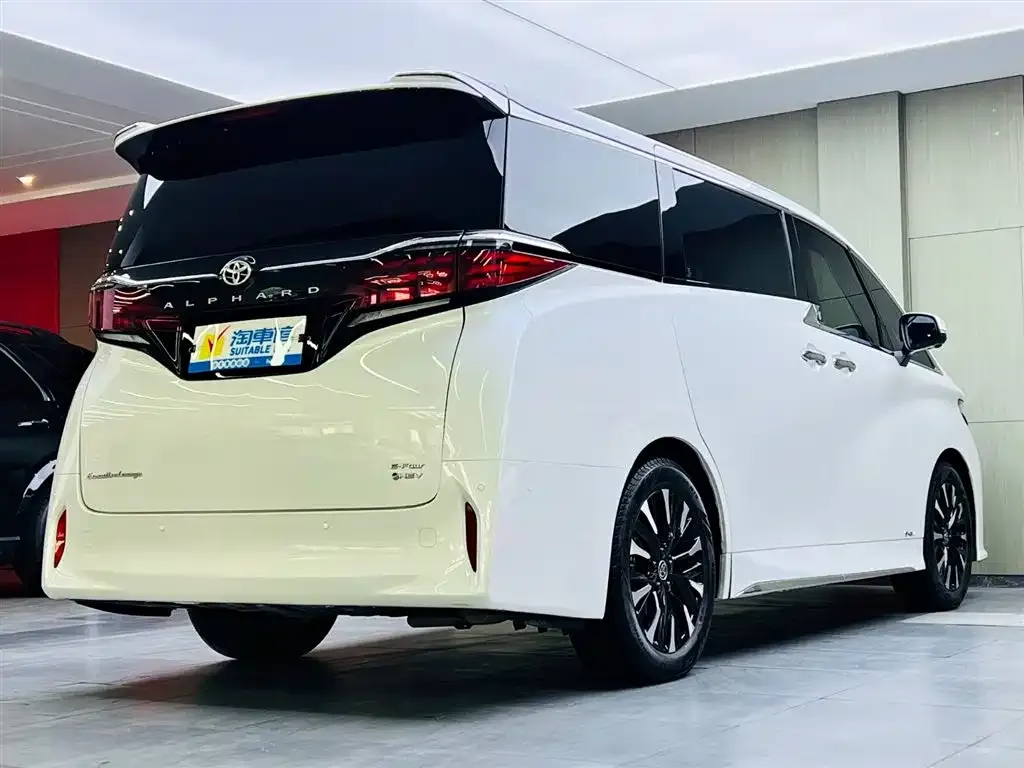 Toyota Alphard 2024 из CN, фото 10