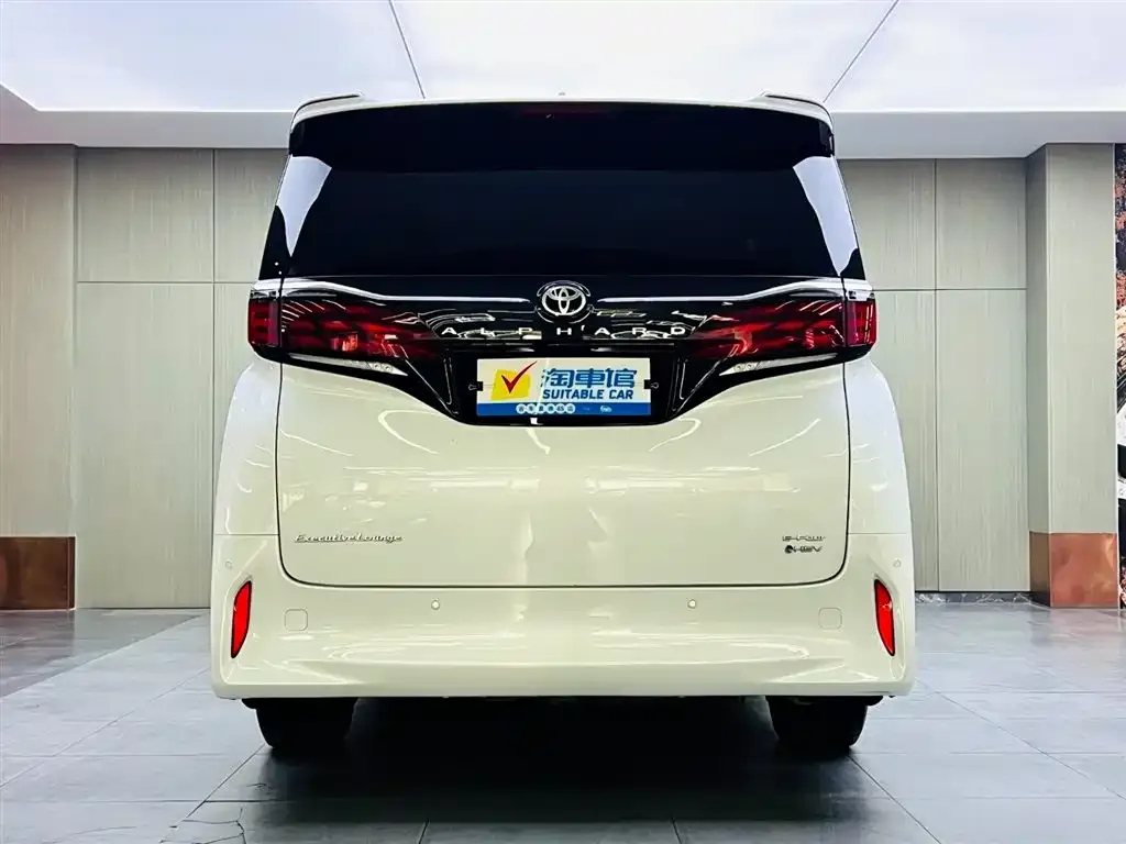Toyota Alphard 2024 из CN, фото 2