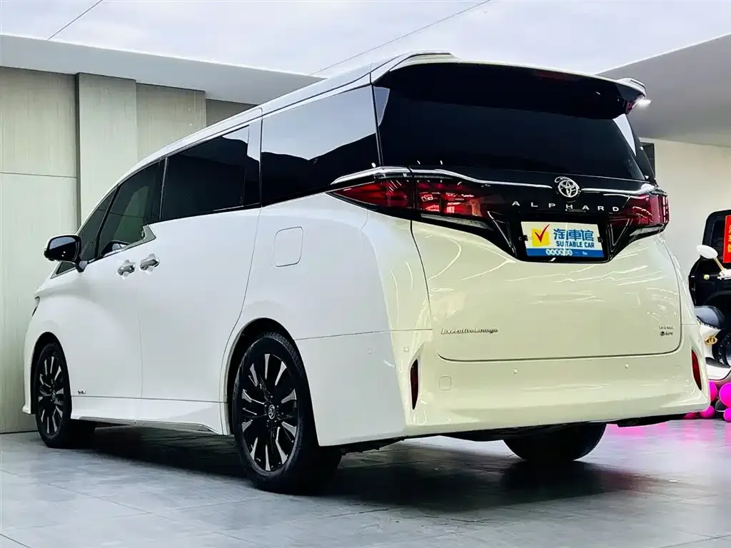 Toyota Alphard 2024 из CN, фото 7