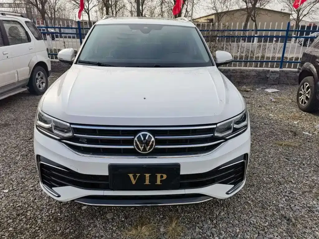 Volkswagen Tiguan L 2021 из CN, фото 2