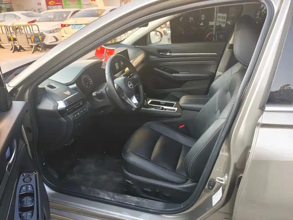 Nissan Teana 2023 из CN, фото 4