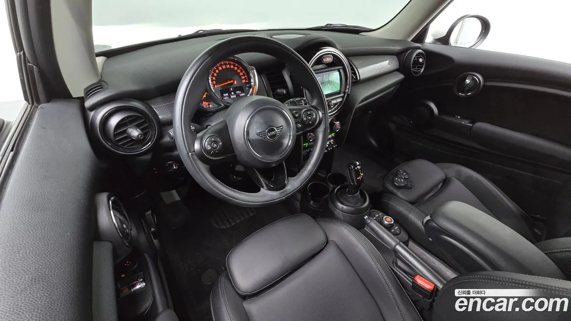 Mini Cooper 2021 из KR, фото 7