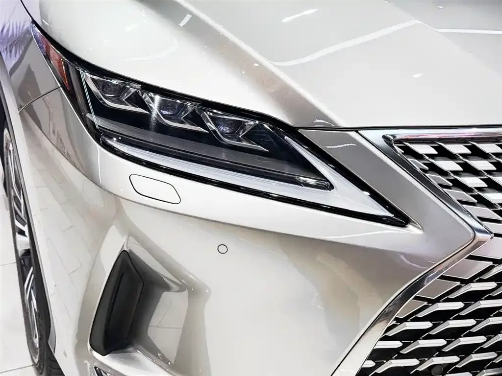 Lexus RX — фото 6