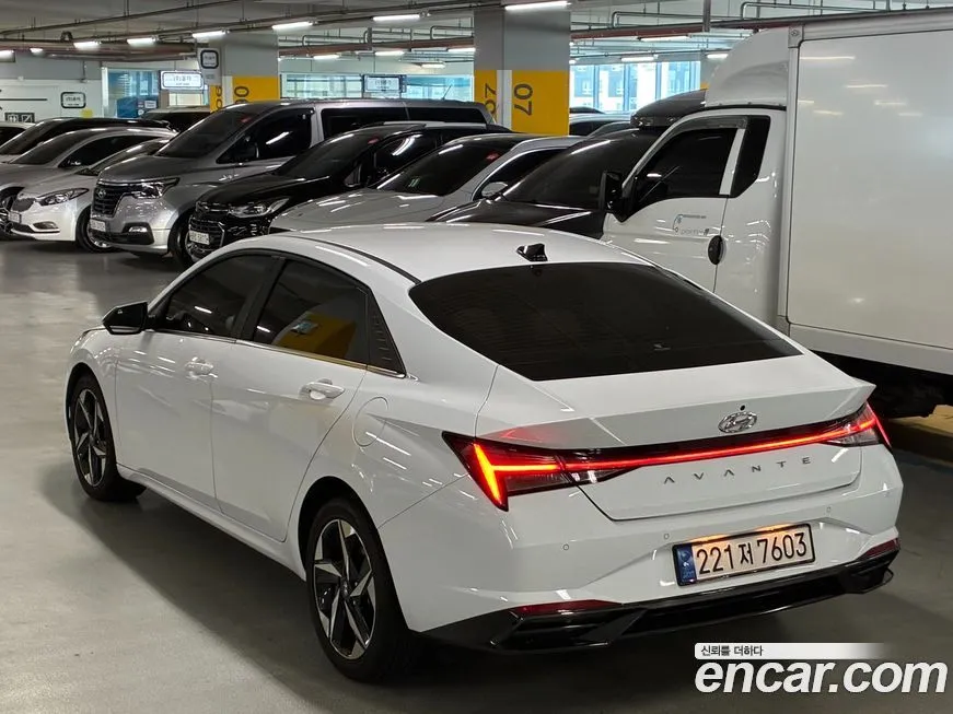 Hyundai AVANTE 2023 из KR, фото 4