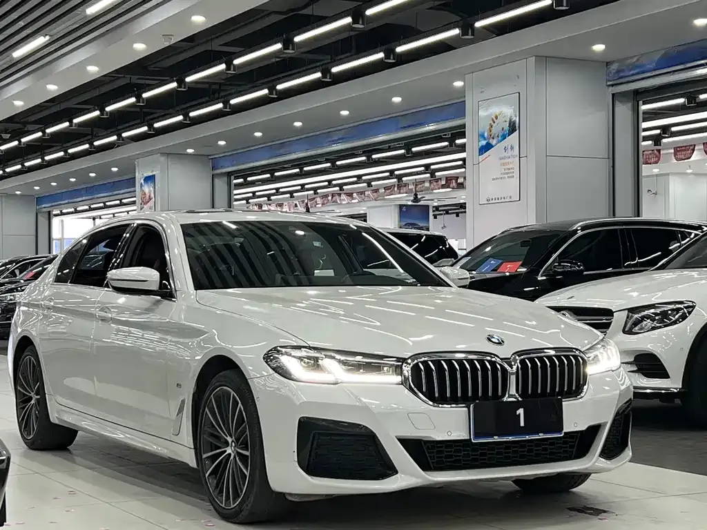 BMW 5 Series — фото 2