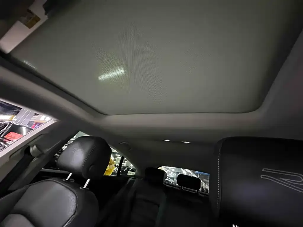 Volkswagen CC 2022 из CN, фото 4