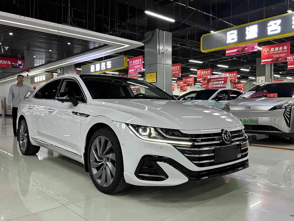 Volkswagen CC 2022 из CN, фото 8