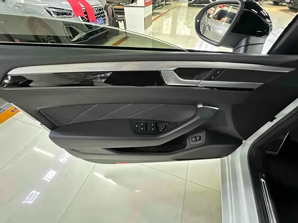 Volkswagen CC 2022 из CN, фото 7