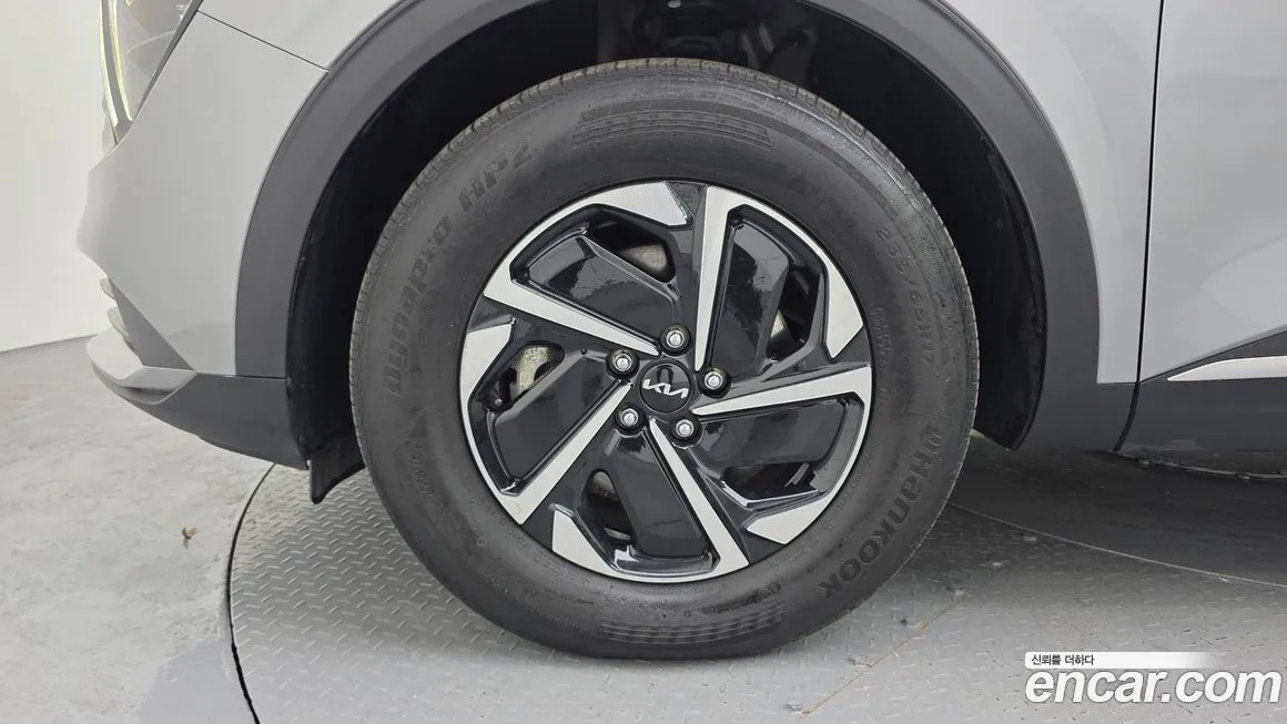 Kia Sportage — фото 8