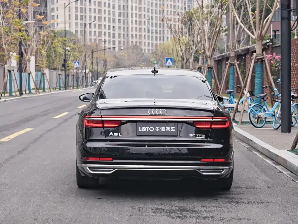 Audi A8 2021 из CN, фото 8