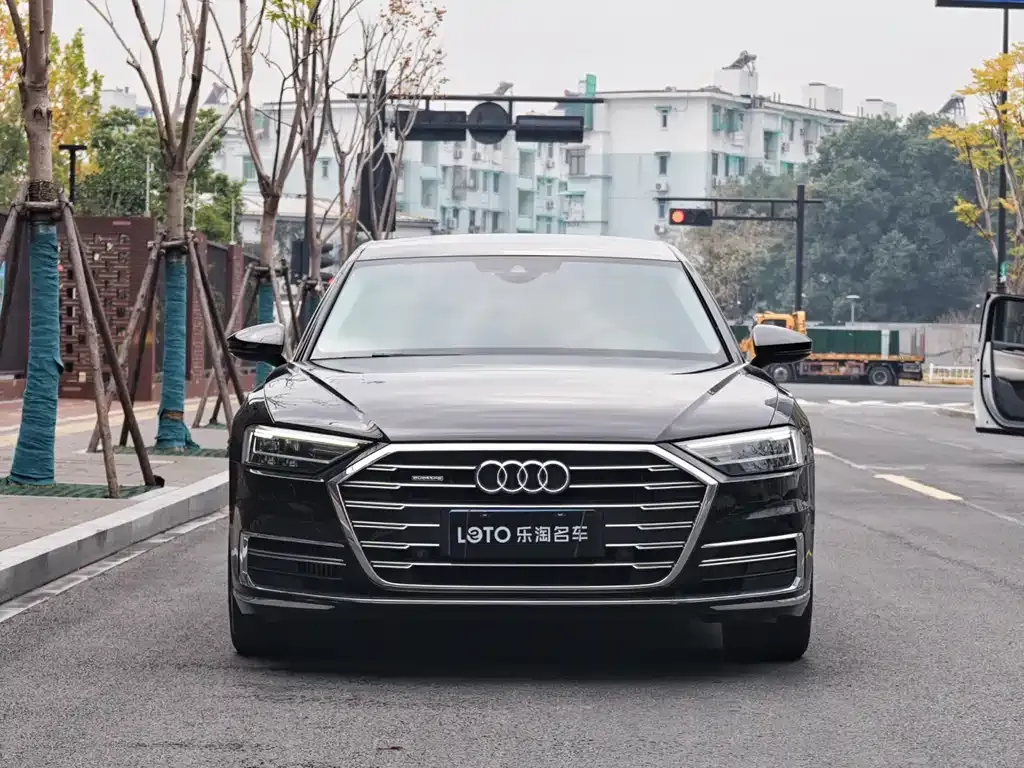 Audi A8 2021 из CN, фото 3