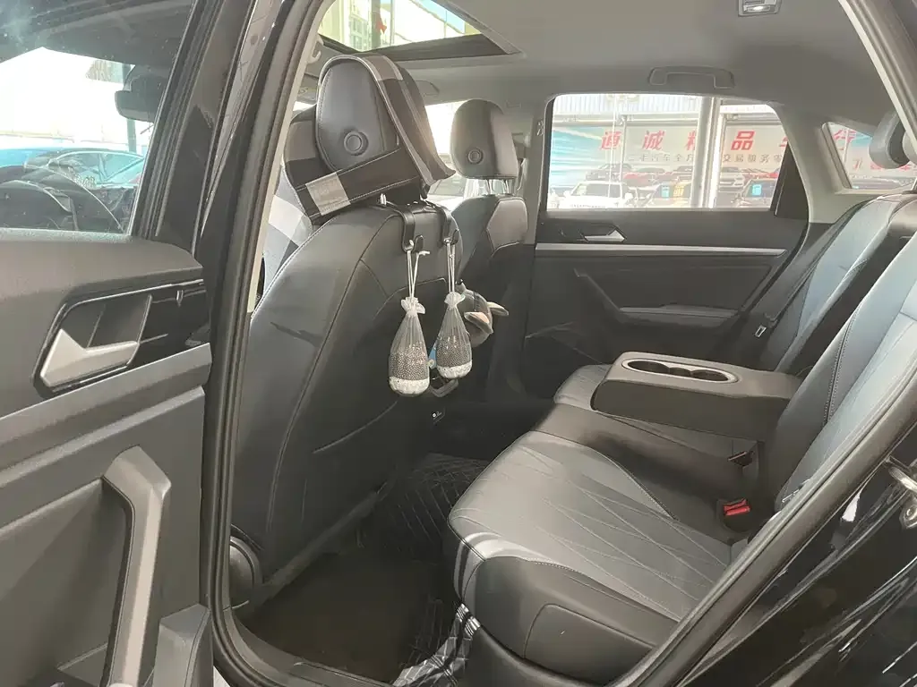 Volkswagen Lavida 2023 из CN, фото 2