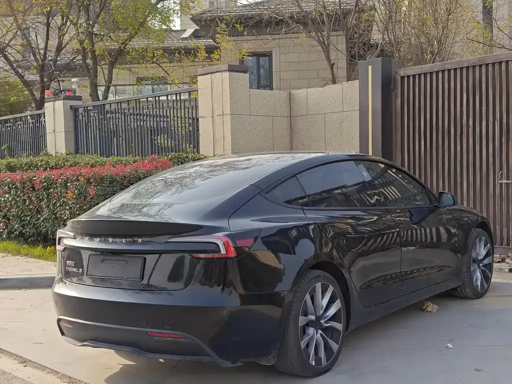 Tesla Model 3 2024 из CN, фото 8
