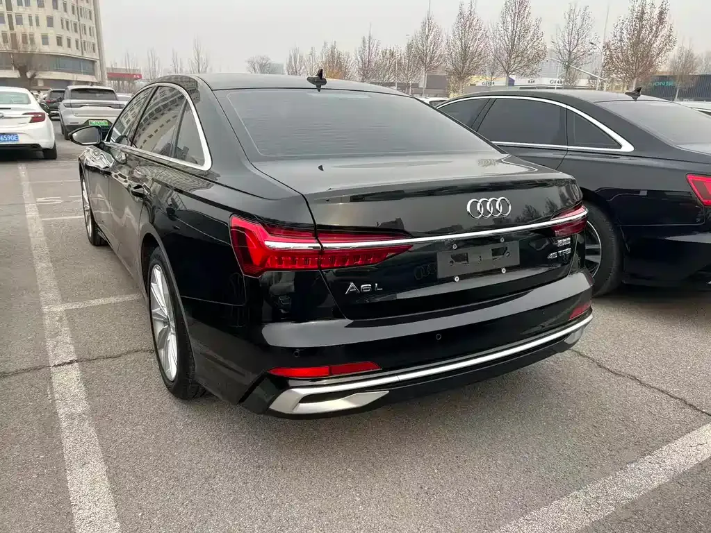 Audi A6L 2023 из CN, фото 7