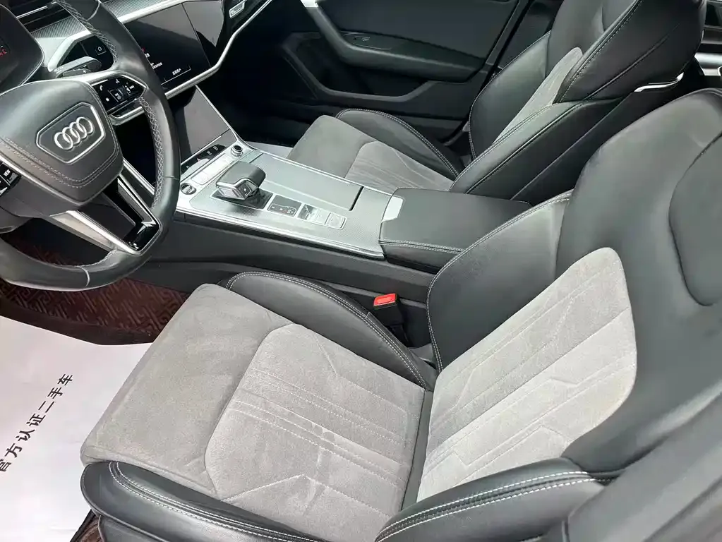 Audi A6L 2023 из CN, фото 3