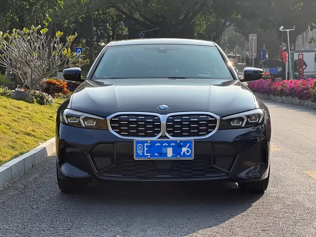 BMW 3 Series 2025 из CN, фото 8
