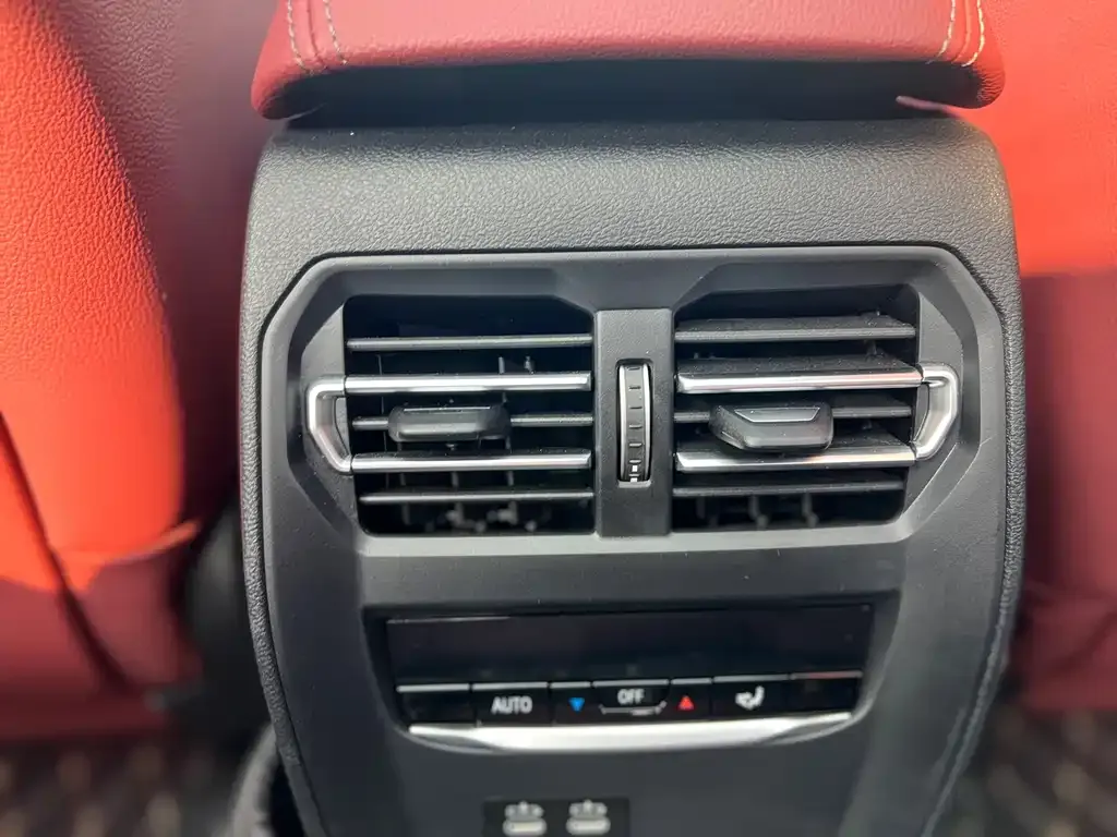 BMW 3 Series 2025 из CN, фото 3