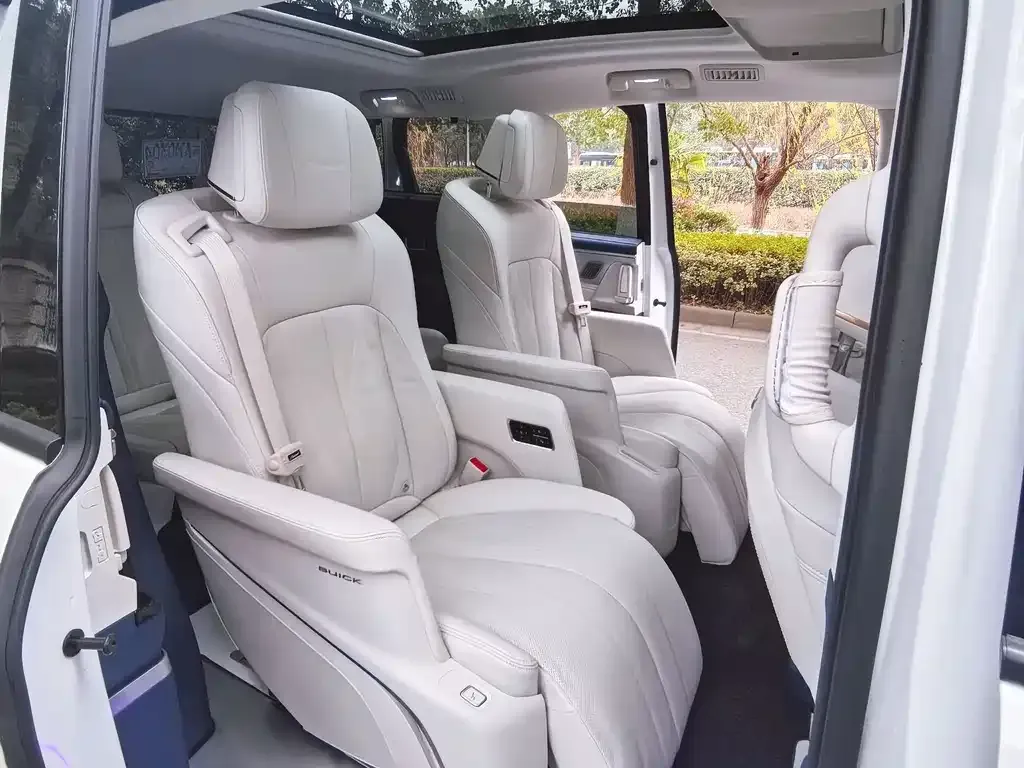 Buick GL8 Hybrid 2024 из CN, фото 6
