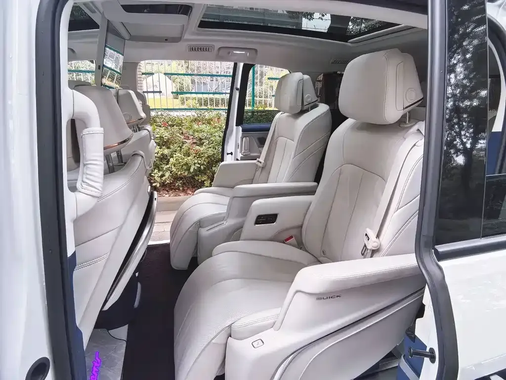 Buick GL8 Hybrid 2024 из CN, фото 5
