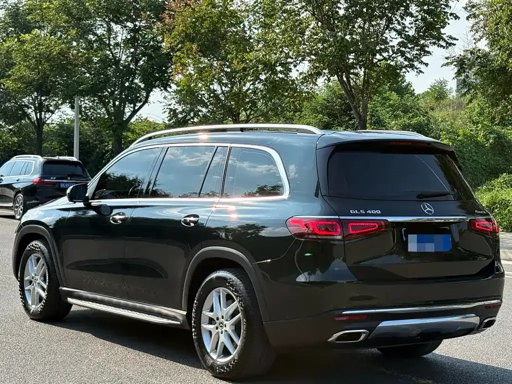 Mercedes-Benz GLS — фото 9