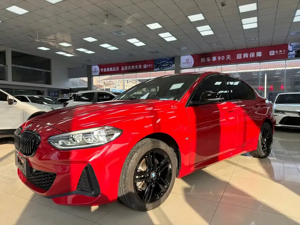 BMW 1 Series 2022 из CN, фото 1
