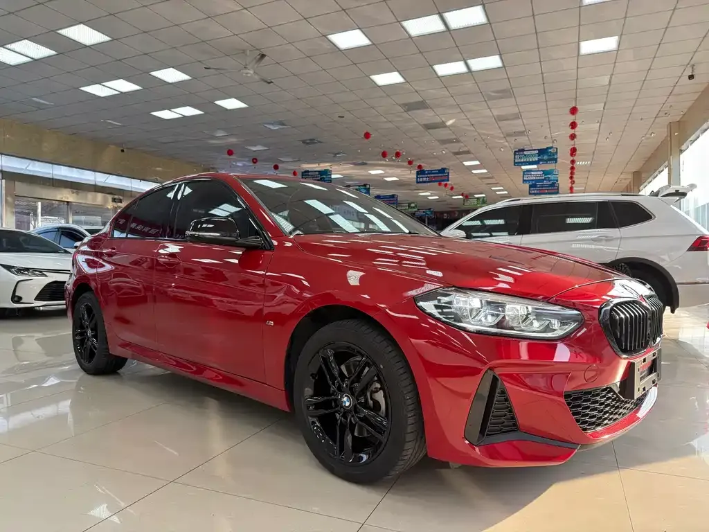 BMW 1 Series 2022 из CN, фото 3