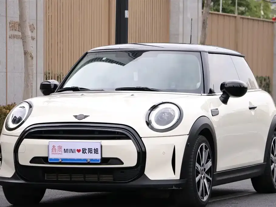 MINI Cooper (3-door) 2023 из CN, фото 1