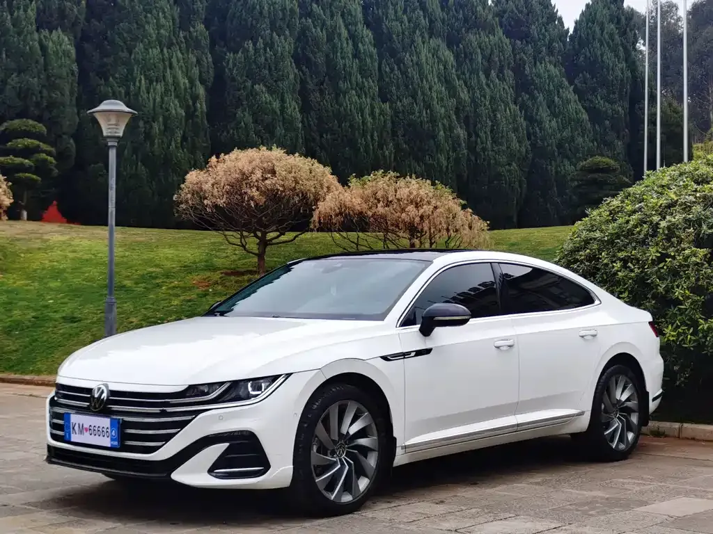 Volkswagen CC 2023 из CN, фото 1