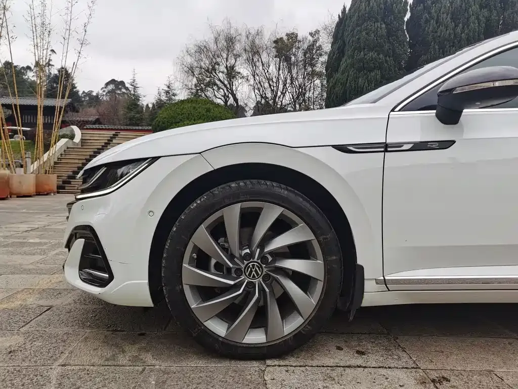 Volkswagen CC 2023 из CN, фото 5