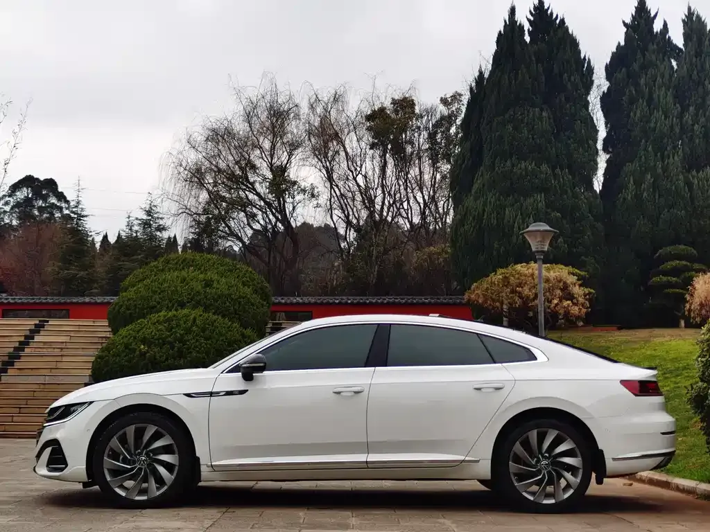 Volkswagen CC 2023 из CN, фото 7